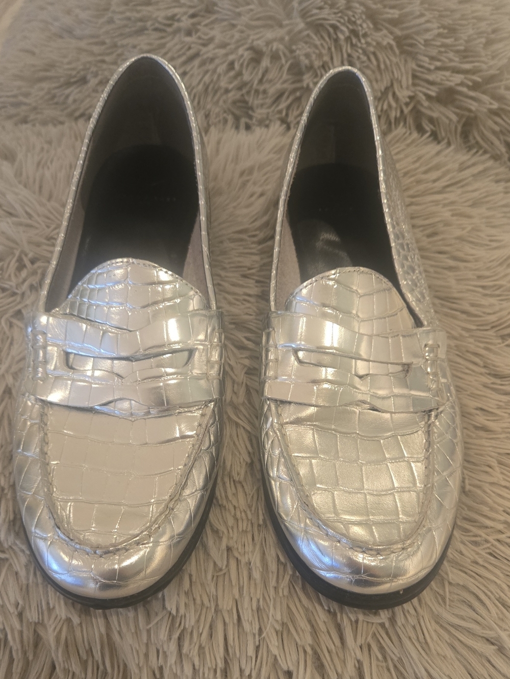 Women's Metallic Silver Marc Fisher Croc-Embossed Loafers
